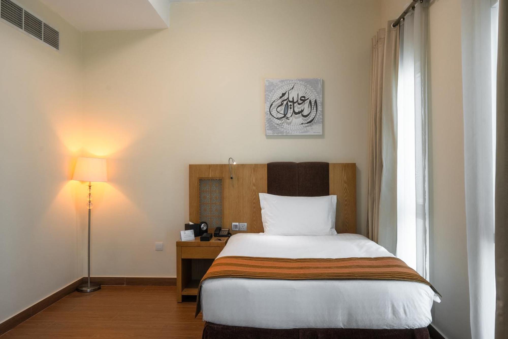 Tamani Marina Hotel & Apartments Ντουμπάι Εξωτερικό φωτογραφία A single room at the hotel