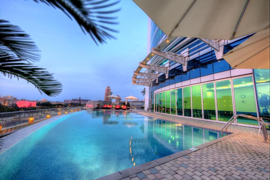 Tamani Marina Hotel & Apartments Ντουμπάι Εξωτερικό φωτογραφία The swimming pool at the hotel
