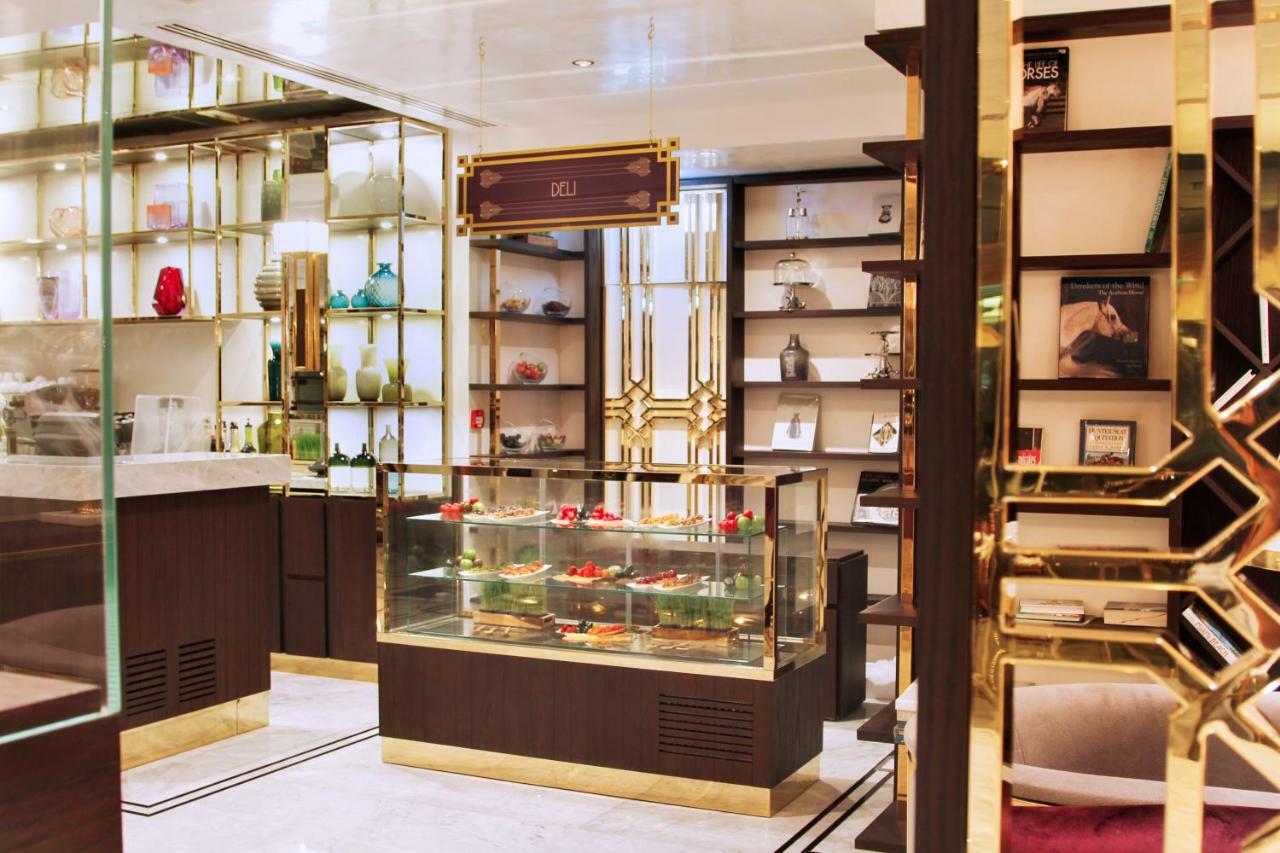 Tamani Marina Hotel & Apartments Ντουμπάι Εξωτερικό φωτογραφία The interior of a typical shop
